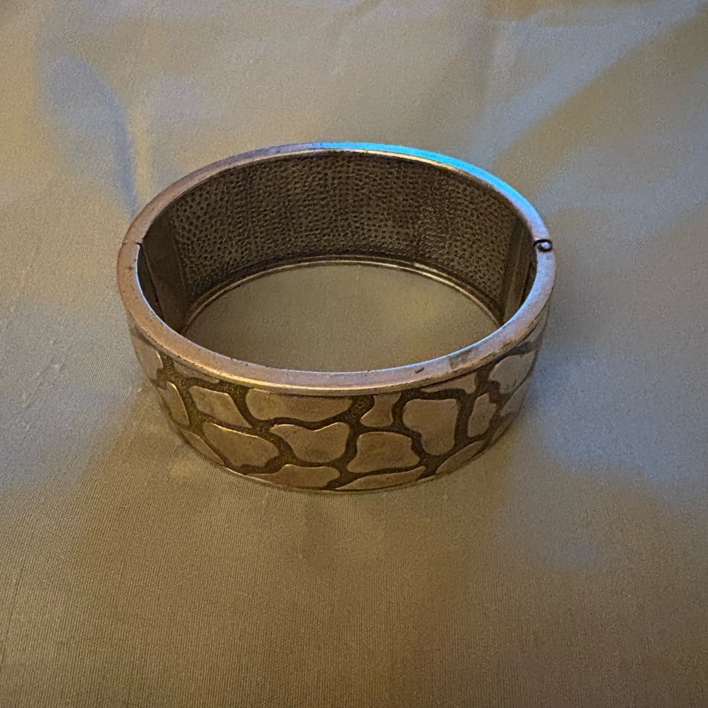 Charming Charlie Silver Patterned Bracelet